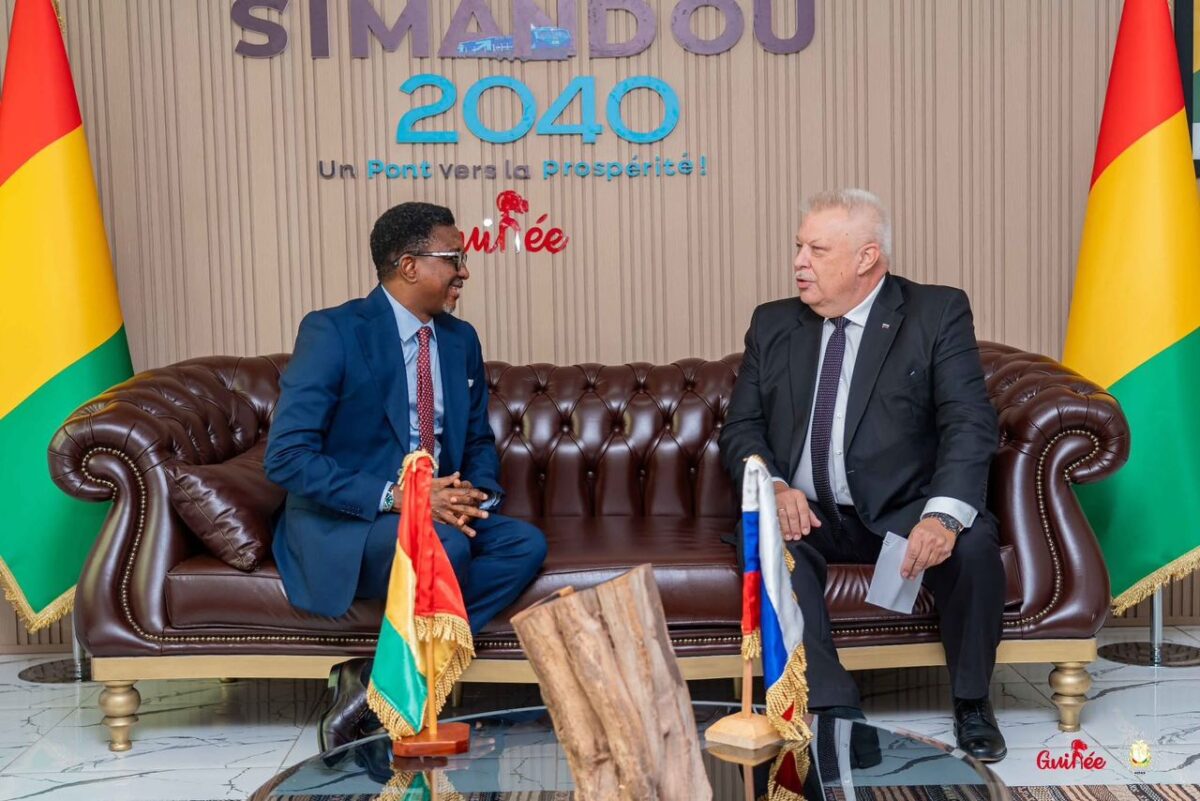 𝐆𝐔𝐈𝐍𝐄́𝐄–𝐑𝐔𝐒𝐒𝐈𝐄 : 𝐔𝐍 𝐑𝐀𝐏𝐏𝐑𝐎𝐂𝐇𝐄𝐌𝐄𝐍𝐓 𝐀𝐂𝐀𝐃𝐄́𝐌𝐈𝐐𝐔𝐄 𝐒𝐓𝐑𝐔𝐂𝐓𝐔𝐑𝐄́ 𝐀𝐔𝐓𝐎𝐔𝐑 𝐃𝐄 𝐋’𝐈𝐍𝐍𝐎𝐕𝐀𝐓𝐈𝐎𝐍, 𝐃𝐄 𝐋𝐀 𝐌𝐎𝐁𝐈𝐋𝐈𝐓𝐄́ 𝐄𝐓 𝐃𝐄 𝐋𝐀 𝐑𝐄𝐂𝐇𝐄𝐑𝐂𝐇𝐄 𝐒𝐓𝐑𝐀𝐓𝐄́𝐆𝐈𝐐𝐔𝐄