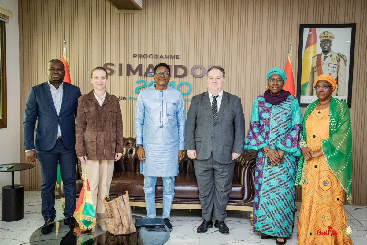 𝐂𝐎𝐎𝐏𝐄𝐑𝐀𝐓𝐈𝐎𝐍 𝐔𝐍𝐈𝐕𝐄𝐑𝐒𝐈𝐓𝐀𝐈𝐑𝐄 : 𝐂𝐎𝐍𝐀𝐊𝐑𝐘 𝐄𝐓 𝐀𝐍𝐊𝐀𝐑𝐀 𝐀𝐂𝐓𝐄𝐍𝐓 𝐔𝐍𝐄 𝐍𝐎𝐔𝐕𝐄𝐋𝐋𝐄 𝐃𝐘𝐍𝐀𝐌𝐈𝐐𝐔𝐄 𝐒𝐓𝐑𝐀𝐓𝐄𝐆𝐈𝐐𝐔𝐄 𝐀𝐔 𝐒𝐄𝐑𝐕𝐈𝐂𝐄 𝐃𝐄 𝐋𝐀 𝐅𝐎𝐑𝐌𝐀𝐓𝐈𝐎𝐍 𝐄𝐑 𝐃𝐄 𝐋𝐀 𝐑𝐄𝐂𝐇𝐄𝐑𝐂𝐇𝐄