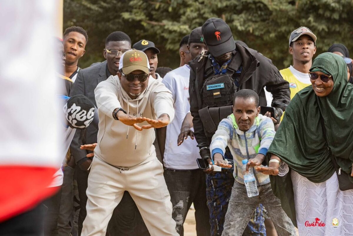 𝐅𝐈𝐓𝐍𝐄𝐒𝐒 𝐔𝐍𝐈𝐕𝐄𝐑𝐒𝐈𝐓𝐀𝐈𝐑𝐄 𝐀̀ 𝐋𝐀𝐁𝐄́ : 𝐔𝐍 𝐌𝐈𝐍𝐈𝐒𝐓𝐑𝐄 𝐀𝐔 𝐂𝐎𝐍𝐓𝐀𝐂𝐓 𝐃𝐄𝐒 𝐄́𝐓𝐔𝐃𝐈𝐀𝐍𝐓𝐒