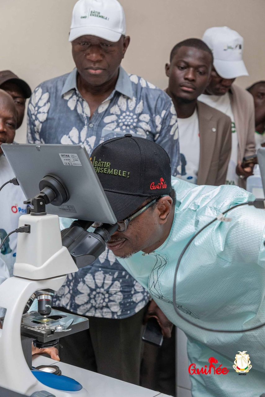 𝐀̀ 𝐋’𝐔𝐍𝐈𝐕𝐄𝐑𝐒𝐈𝐓𝐄́ 𝐃𝐄 𝐊𝐈𝐍𝐃𝐈𝐀, 𝐋𝐄 𝐋𝐀𝐁𝐎𝐑𝐀𝐓𝐎𝐈𝐑𝐄 𝐃𝐄 𝐁𝐈𝐎𝐋𝐎𝐆𝐈𝐄 𝐄𝐓 𝐋𝐄 𝐅𝐀𝐁𝐋𝐀𝐁 𝐃𝐔 𝐌𝐀𝐒𝐓𝐄𝐑 𝐆𝐈𝐄𝐅, 𝐏𝐈𝐋𝐈𝐄𝐑𝐒 𝐃𝐄 𝐋𝐀 𝐅𝐎𝐑𝐌𝐀𝐓𝐈𝐎𝐍 𝐏𝐑𝐀𝐓𝐈𝐐𝐔𝐄 𝐄𝐓 𝐃𝐄 𝐋’𝐈𝐍𝐍𝐎𝐕𝐀𝐓𝐈𝐎𝐍