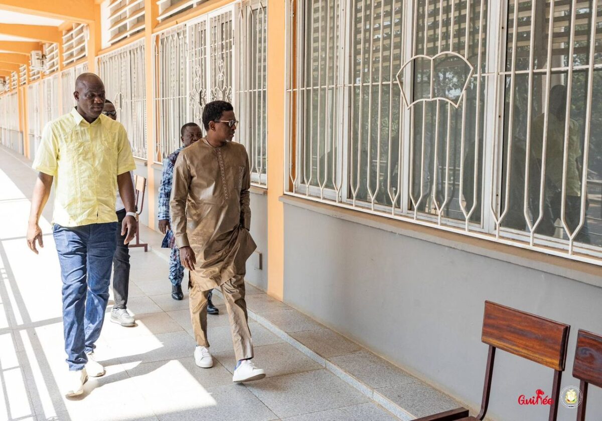 𝐄𝐍𝐒𝐄𝐈𝐆𝐍𝐄𝐌𝐄𝐍𝐓 𝐒𝐔𝐏𝐄́𝐑𝐈𝐄𝐔𝐑 : 𝐋𝐄 𝐌𝐈𝐍𝐈𝐒𝐓𝐑𝐄 𝐀𝐋𝐏𝐇𝐀 𝐁𝐀𝐂𝐀𝐑 𝐁𝐀𝐑𝐑𝐘 𝐎𝐔𝐕𝐑𝐄 𝟐𝟎𝟐𝟔 𝐏𝐀𝐑 𝐋𝐀 𝐕𝐈𝐒𝐈𝐓𝐄 𝐃𝐄 𝐏𝐋𝐔𝐒𝐈𝐄𝐔𝐑𝐒 𝐂𝐇𝐀𝐍𝐓𝐈𝐄𝐑𝐒