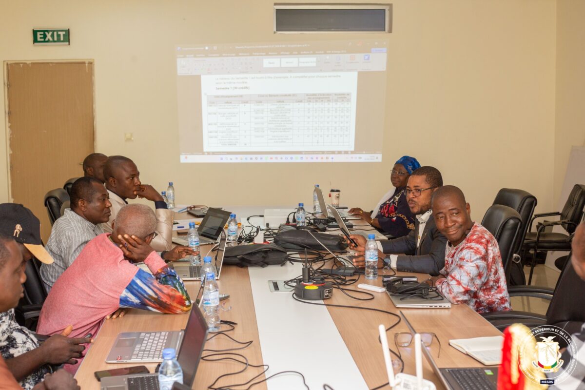 MESRS 🇬🇳 || MPS 30 et MPS 32 : les travaux de co-construction des nouveaux programmes de formation se poursuivent