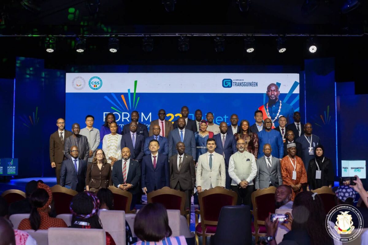 𝗠𝗘𝗦𝗥𝗦 🇬🇳 || 𝗦𝗶𝗺𝗮𝗻𝗱𝗼𝘂 𝟮𝟬𝟰𝟬 : 𝗹𝗮 𝗚𝘂𝗶𝗻𝗲́𝗲 𝗺𝗼𝗯𝗶𝗹𝗶𝘀𝗲 𝘀𝗲𝘀 𝗲𝗻𝘁𝗿𝗲𝗽𝗿𝗶𝘀𝗲𝘀, 𝘀𝗲𝘀 𝗲́𝗾𝘂𝗶𝗽𝗲𝗺𝗲𝗻𝘁𝘀 𝗲𝘁 𝘀𝗲𝘀 𝗰𝗼𝗺𝗽𝗲́𝘁𝗲𝗻𝗰𝗲𝘀 𝗽𝗼𝘂𝗿 𝗮𝗰𝗰𝗲́𝗹𝗲́𝗿𝗲𝗿 𝘀𝗮 𝘁𝗿𝗮𝗻𝘀𝗳𝗼𝗿𝗺𝗮𝘁𝗶𝗼𝗻 𝗲́𝗰𝗼𝗻𝗼𝗺𝗶𝗾𝘂𝗲