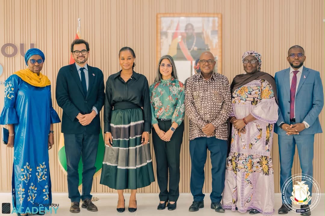 MESRS – BANQUE MONDIALE : La Ministre Djami Diallo reçoit l&rsquo;équipe projet CEA-INNOVATE